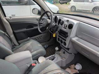2008 Chrysler PT Cruiser LX - Interior Steering Wheel With Keys Image